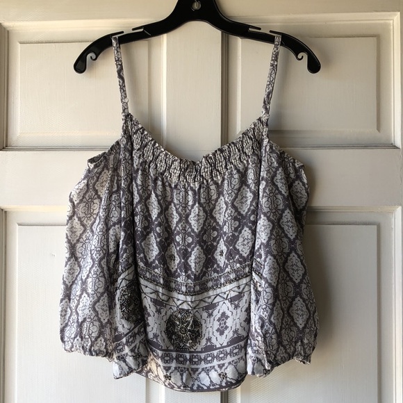 Gypsy 05 Cora Embellished Gray and White Floral Cold Shoulder Blouse Top… - Picture 3 of 7